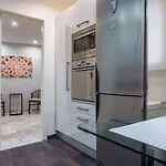 Appartement Stunning 3br 2bth With Parking And Jacuzzi *