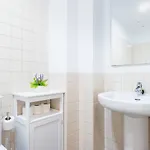 Stunning 3br 2bth With Parking And Jacuzzi Sevilla