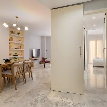 Stunning 3br 2bth With Parking And Jacuzzi * إشبيلية