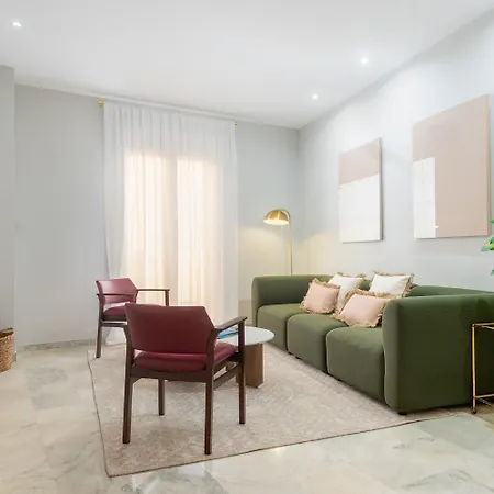 Stunning 3br 2bth With Parking And Jacuzzi *