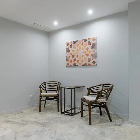 Stunning 3br 2bth With Parking And Jacuzzi * إشبيلية
