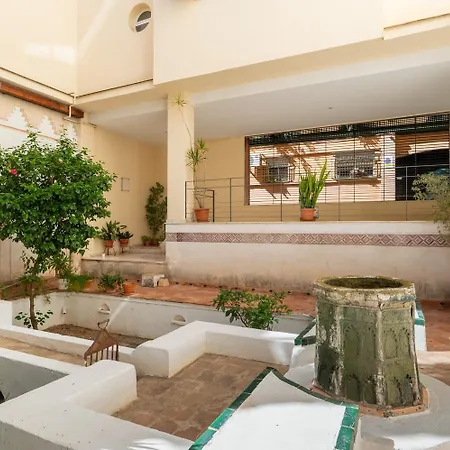 Stunning 3br 2bth With Parking And Jacuzzi شقة